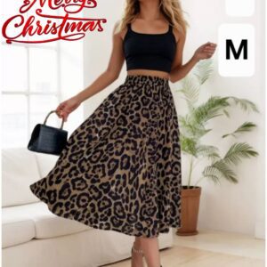 Saya larga acampanada con estampado de leopardo
