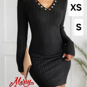 Vestido ajustado con mangas largas, corto y con cuello en V