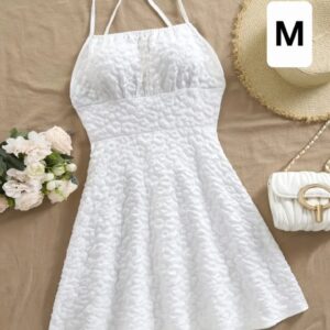 Vestido corte A con espalda descubierta y tirantes