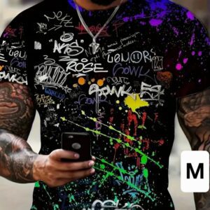 Pulóver de hombre con letreros y manchas de pintura