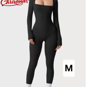 Enterizo de mangas largas y escote cuadrado