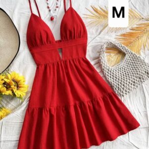 Vestido con escote en V y espalda descubierta.