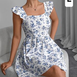 Vestido corte princesa atado con lazo.
